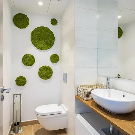 דירה Ensuite Deluxe Jacuzzi & Parking Privado *